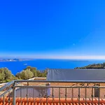Irmina Villa